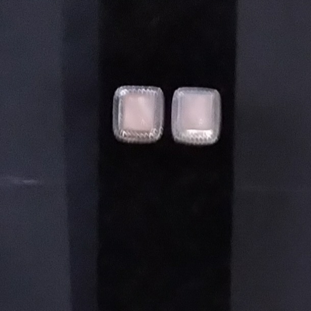 Vintage Roman Pink Mother of Pearl Earrings - Picture 2 of 2